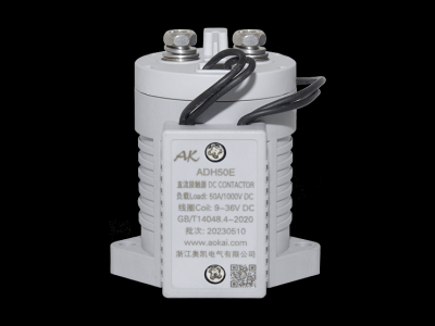 帮我写一篇关于直流接触器生产厂家的700个字中文原创的文章，并在文章前面配上一个标题，标题前面加上“标题”两字